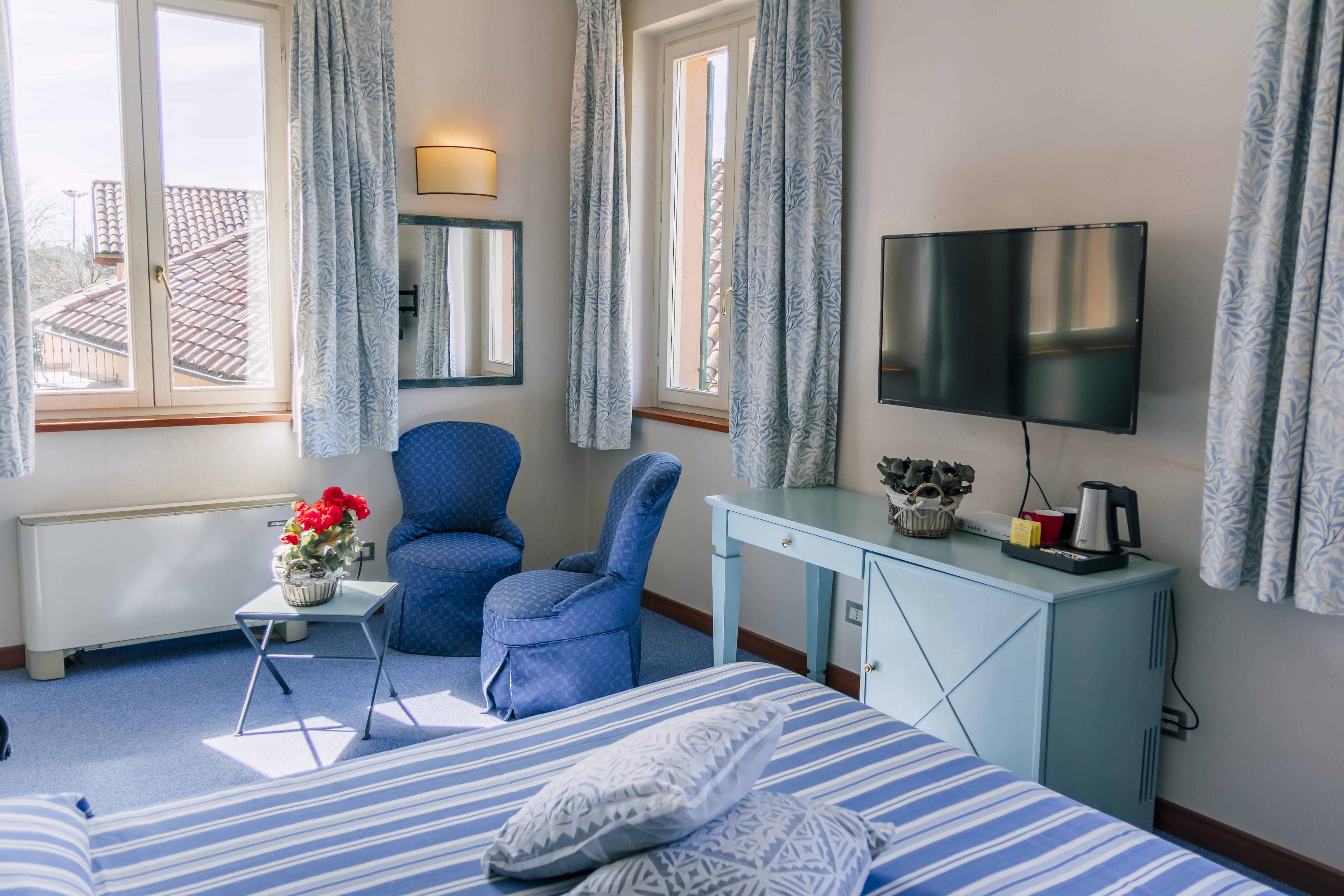 Hostellerie Du Golf Pecetto Bagian luar foto