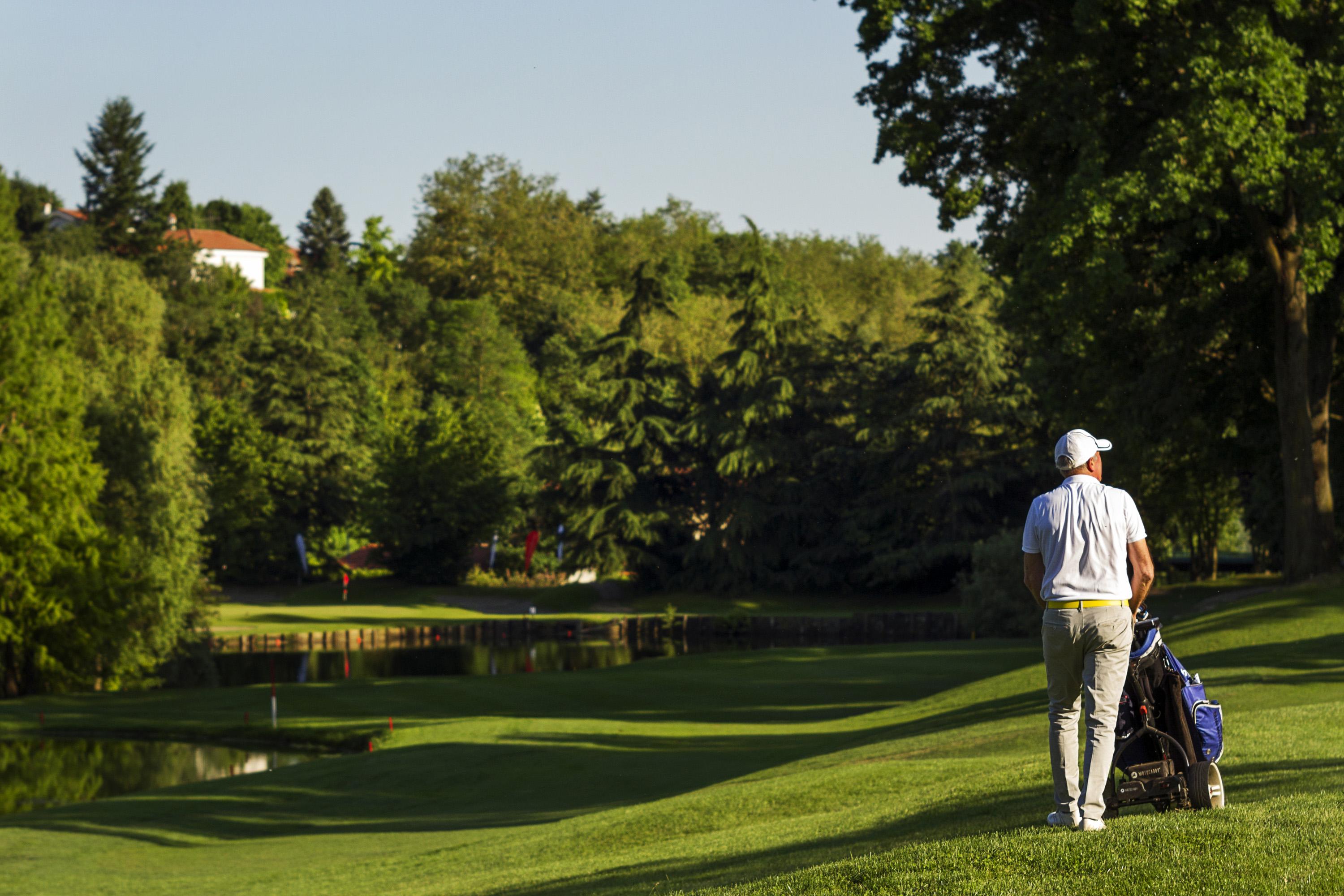 Hostellerie Du Golf Pecetto Bagian luar foto