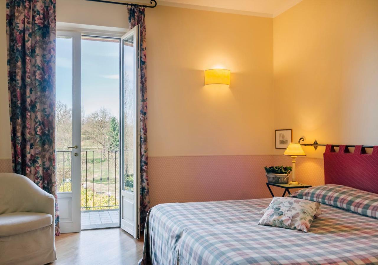 Hostellerie Du Golf Pecetto Bagian luar foto