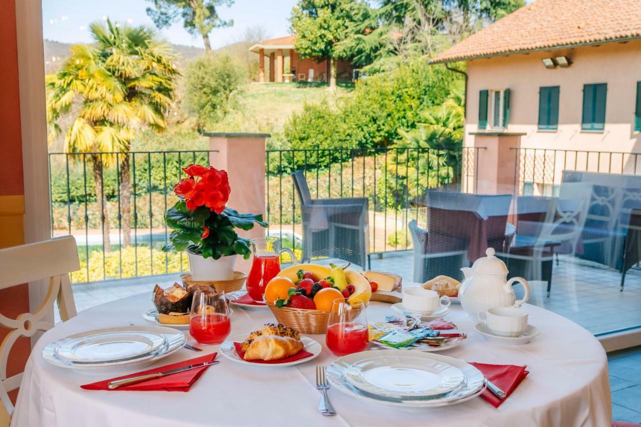 Hostellerie Du Golf Pecetto Bagian luar foto